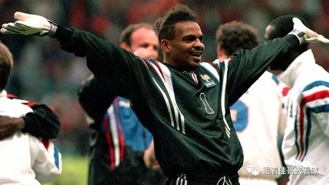 跟着佳哥去看球,跟着佳哥去看球是谁