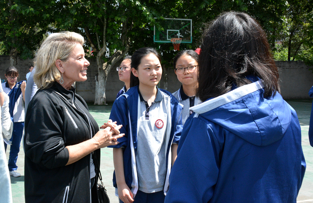 美国和西班牙篮球比赛,美国和西班牙篮球队来岚皋