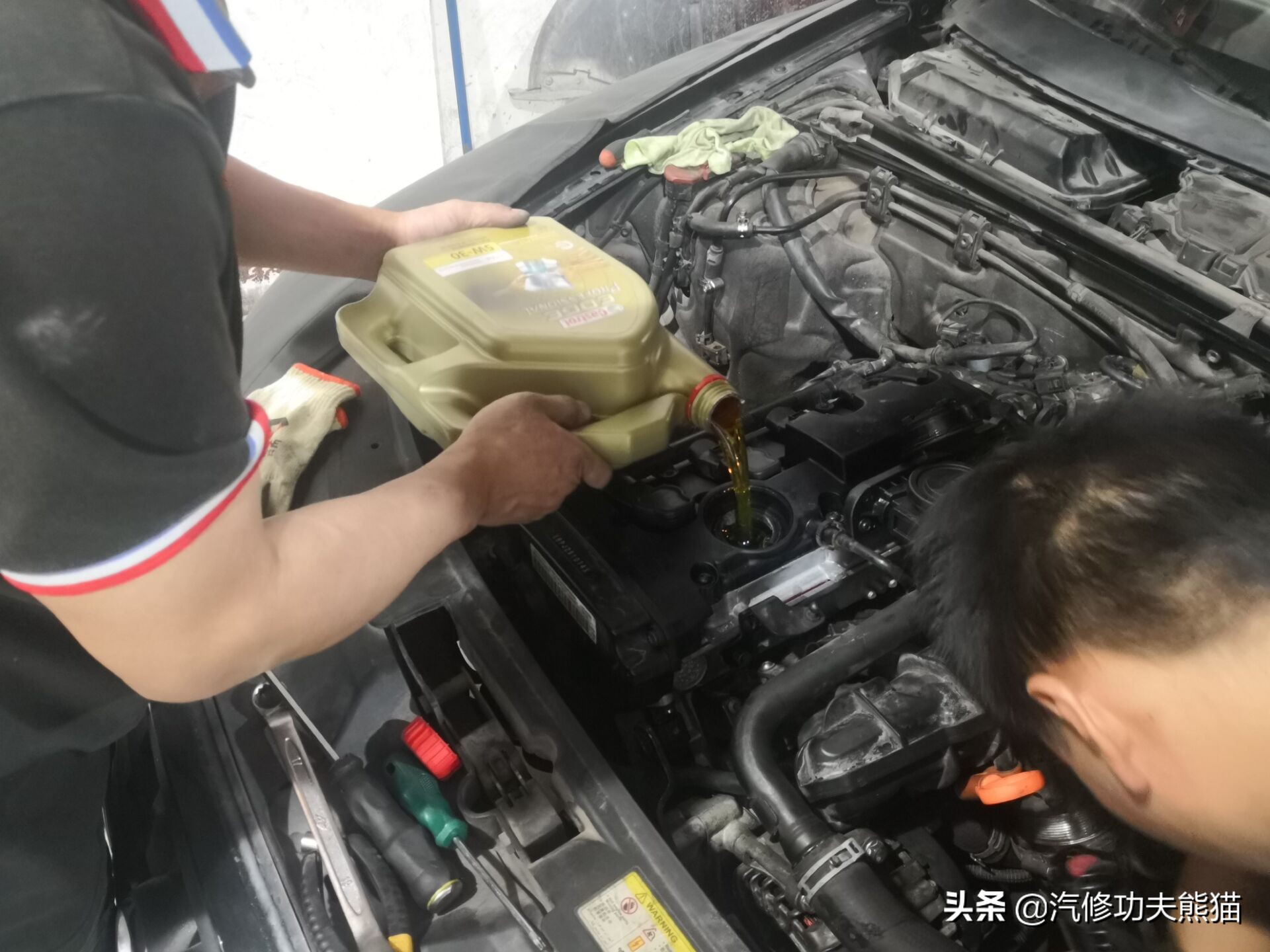 10年奥迪a6l2.0t烧机油怎么解决,10年奥迪a6l2.0t烧机油维修