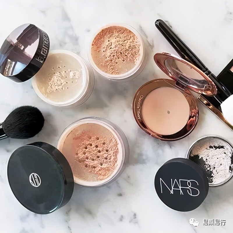 要化妆需要用哪些化妆用品,化妆包里都有什么化妆用品