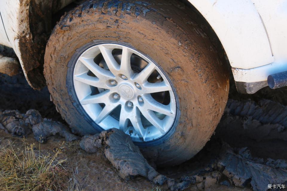 帕杰罗劲畅进藏自驾视频,帕杰罗劲畅西藏新疆自驾游