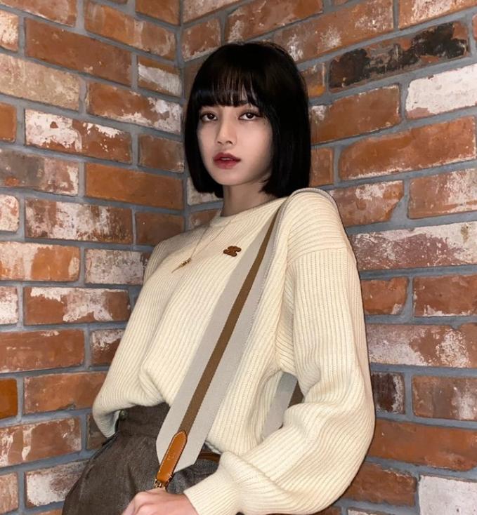 lisa代言的螺蛳粉,lisa螺蛳粉广告