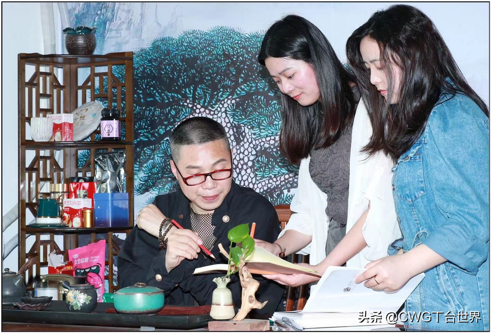 亦帛时尚羽绒服是品牌吗,亦帛时尚2021冬羽绒服发布会