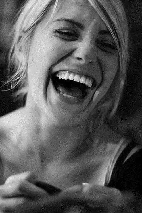 世界微笑日不要吝啬你的笑容,世界微笑日与所有的美好不期而遇