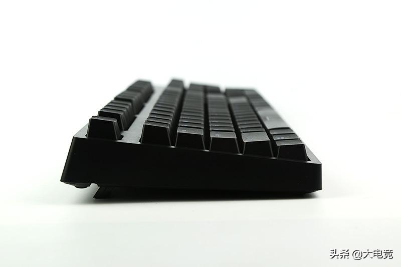 雷柏v520rgb合金版机械键盘评测,雷柏v808樱桃键盘测评