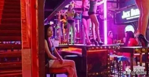 泰国酒吧有什么猫腻,拒绝陪酒而被客人打