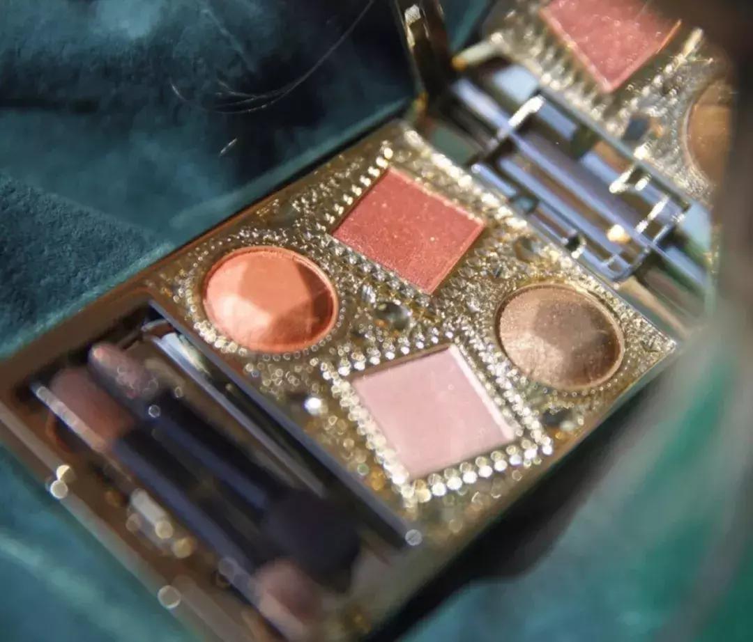 四色仙气紫色眼影盘,novo液体眼影试色好闪亮仙气十足