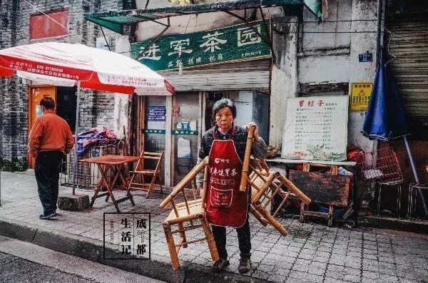 成都同根生,成都北门对比南门