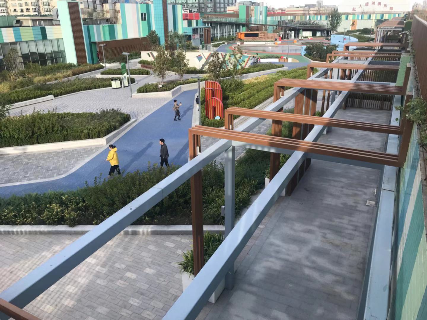 金源购物中心顶层,远大路世纪金源购物中心