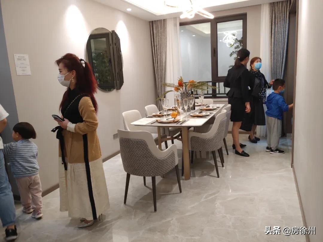 徐州鼓楼区绿城诚园110户型,徐州天宸和绿城诚园哪个好