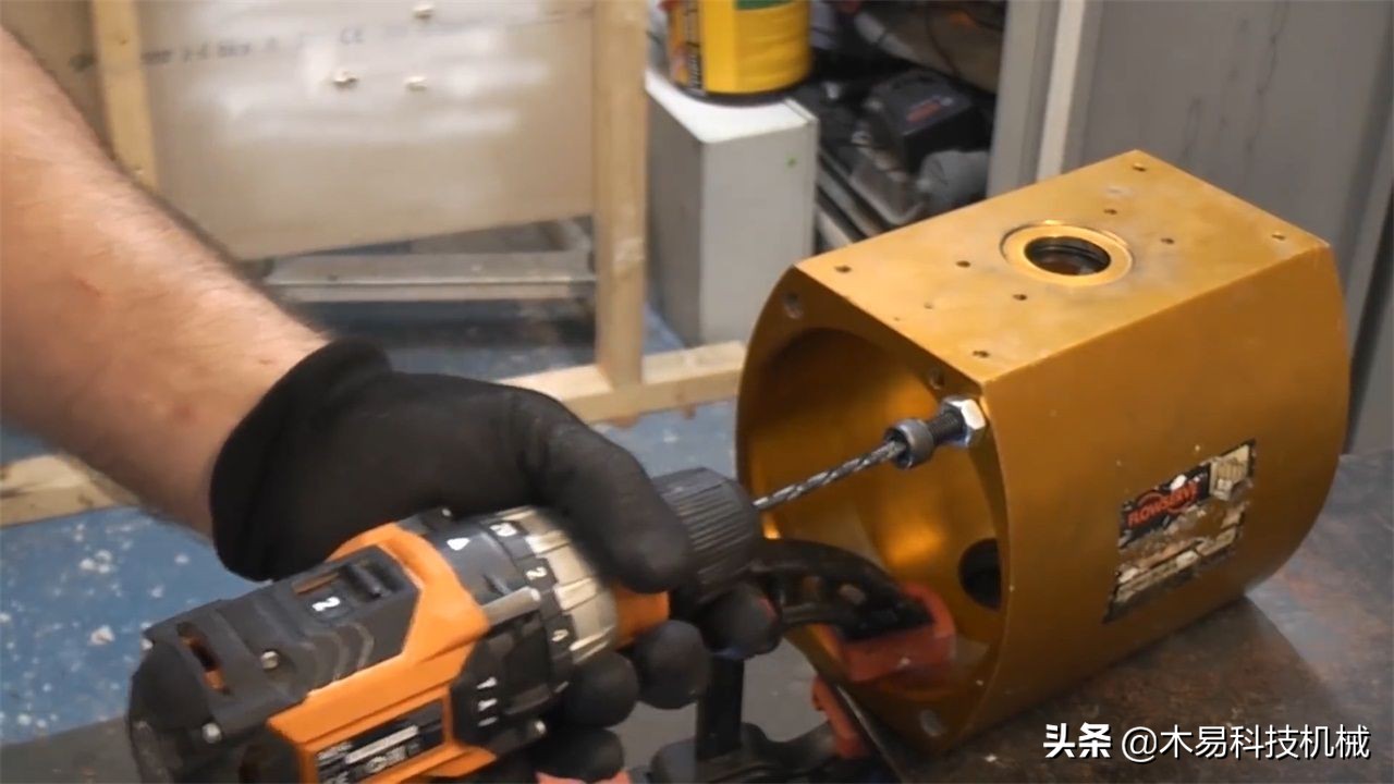 螺丝钉断在螺母中怎么取出,膨胀螺丝螺母怎么取出