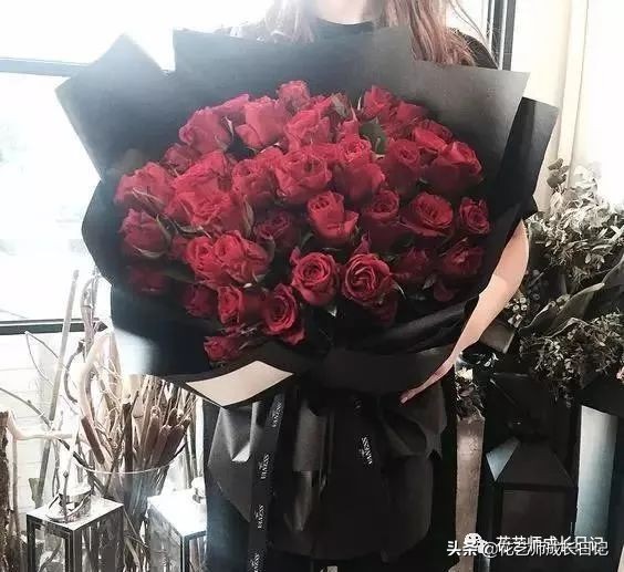 玫瑰花从1到99朵的花语是什么,1到19朵玫瑰花语是什么