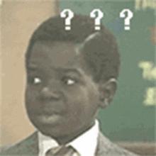 每当夜幕降临一群年轻人,每当夜幕降临时总有那么一群少年