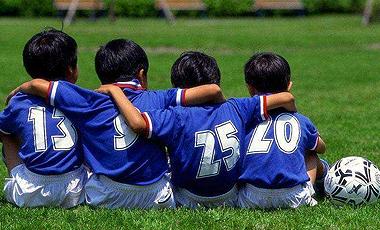 中国足球老不进怎么办,中国运动员青黄不接