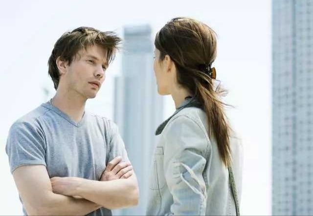 女孩恋上已婚男怀孕后被残忍抛弃,已婚男爱上年轻姑娘意外怀孕