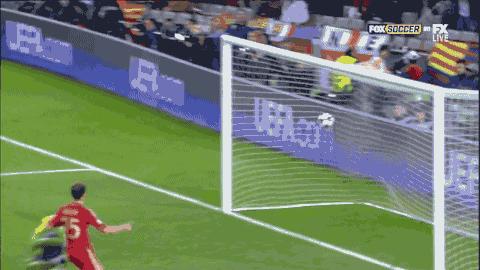 各足球球星招牌动作,足球球星们的招牌技能