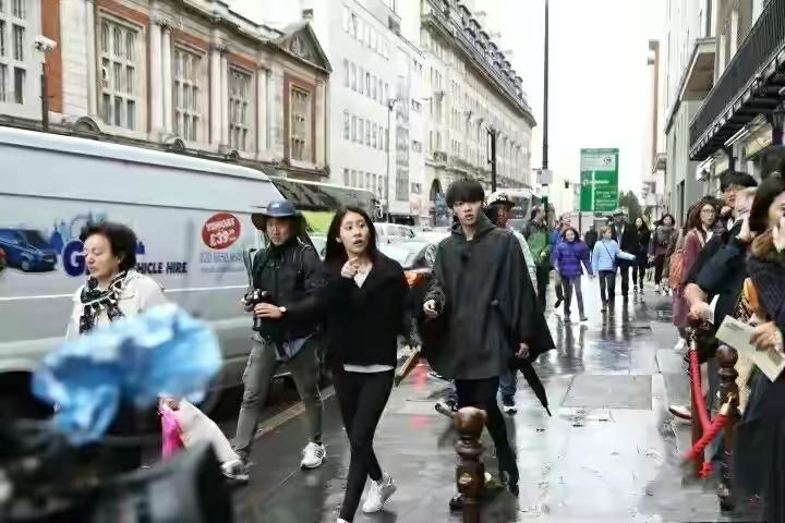 鍗庢櫒瀹囪緹璋ｅ紶纰ф櫒,鍗庢櫒瀹囧紶纰ф櫒杈熻埃