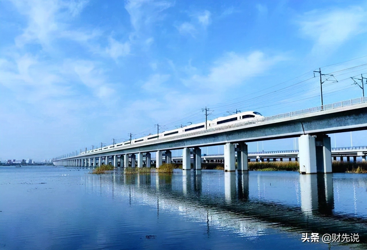 超越美国成为全球第一大经济体,超越美国成为全球第一大贸易国