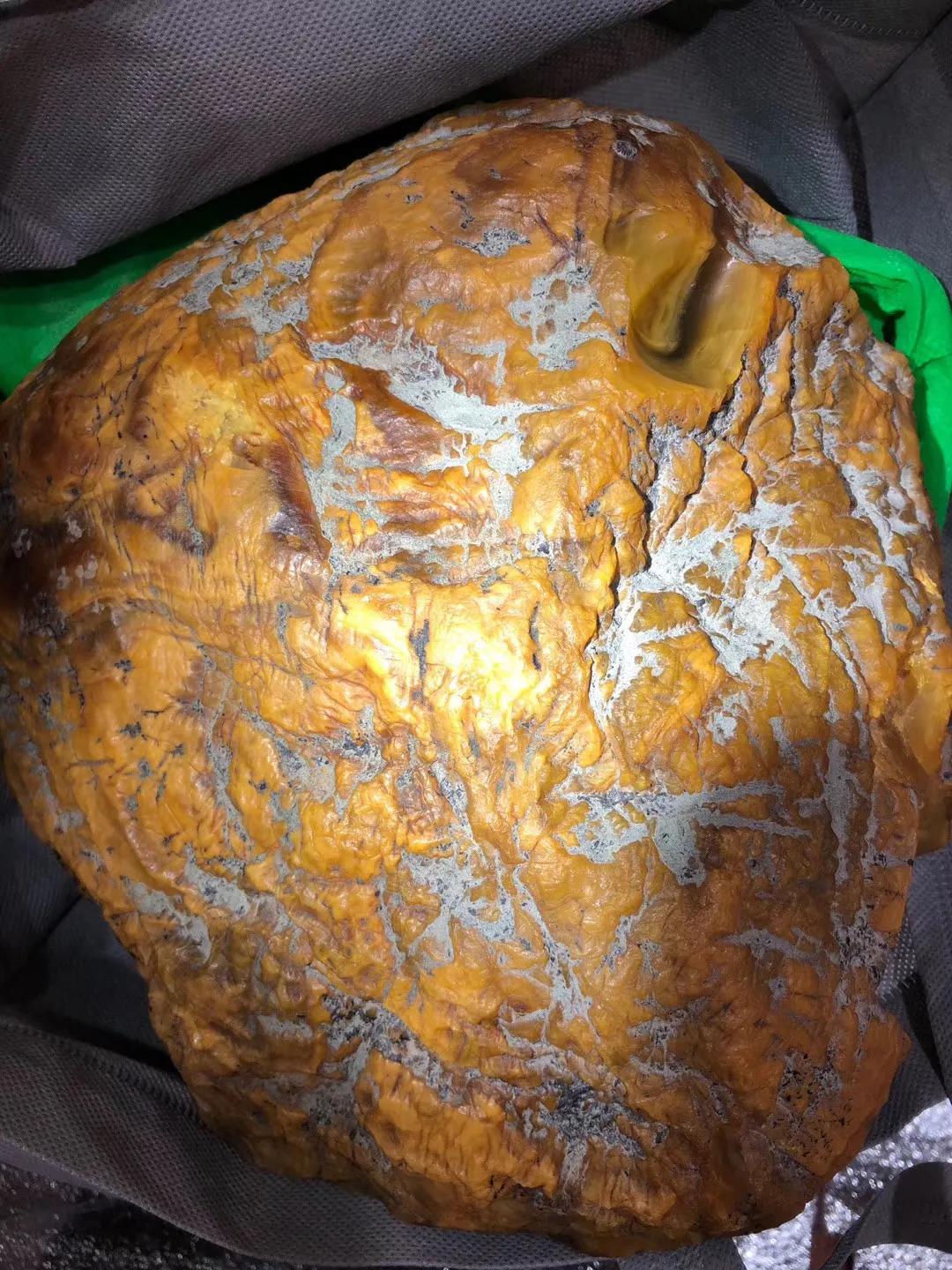 腾冲各大直播间的缅甸琥珀供货商