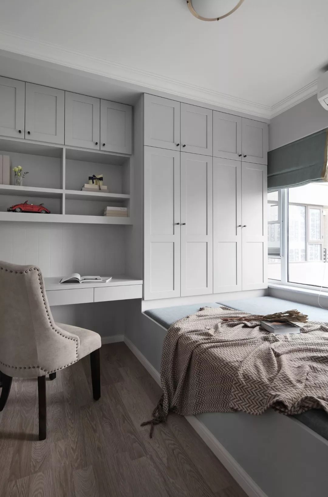 卧室太小床头柜放不下来,卧室床不放床头可以吗