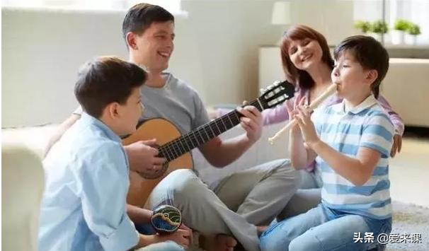 星星的孩子自闭症授课,走进星星的孩子世界