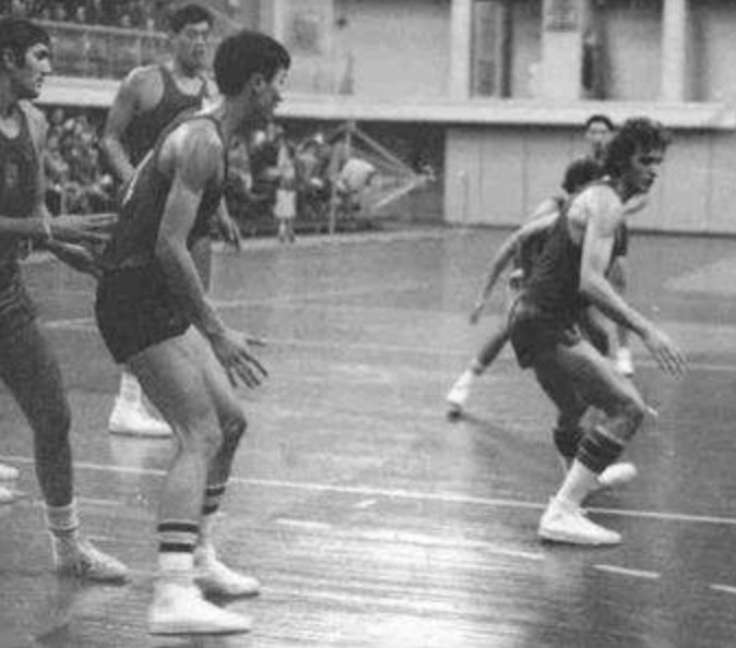 宋力刚：巴塞罗那奥运会中*旗国**手，北京亚运带领球队主场夺冠