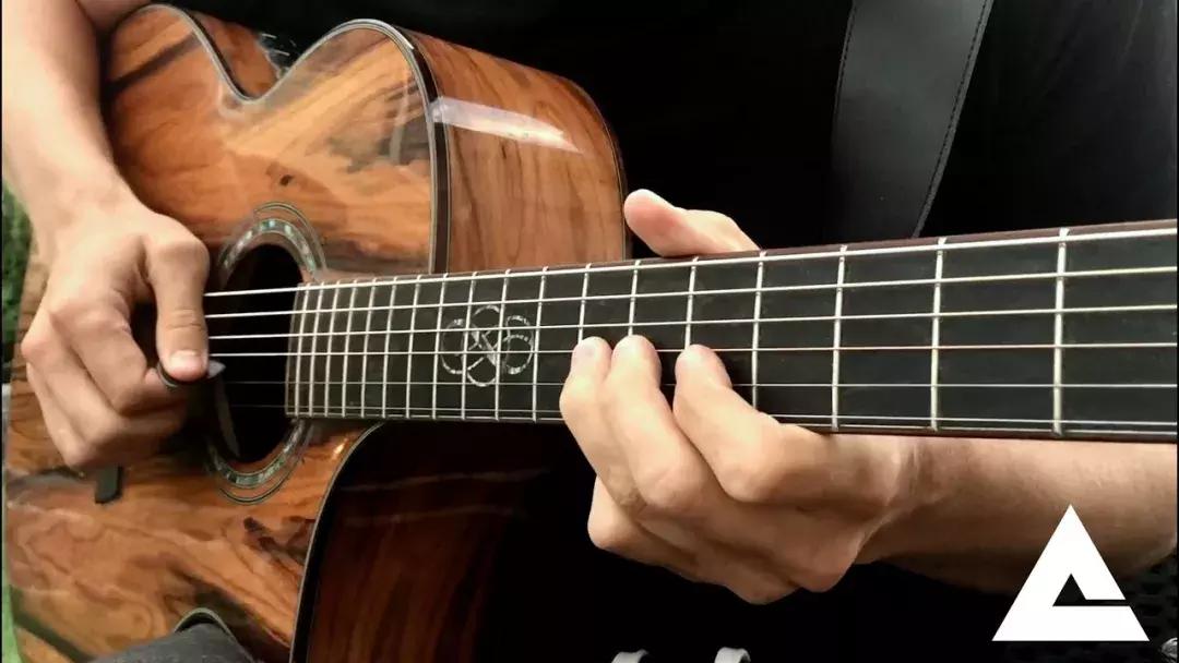 伊文吉他扫弦教学,节奏感强的吉他扫弦教程