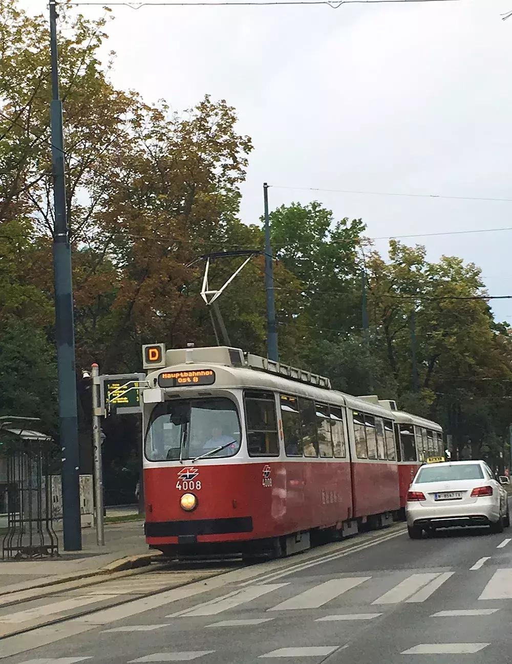 被贴上“蓝色的多瑙河”的标签，这座治愈系的城市，究竟如何？