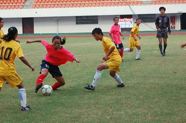 徐州青少年足球赛,全国青少年校园足球夏令营江苏队