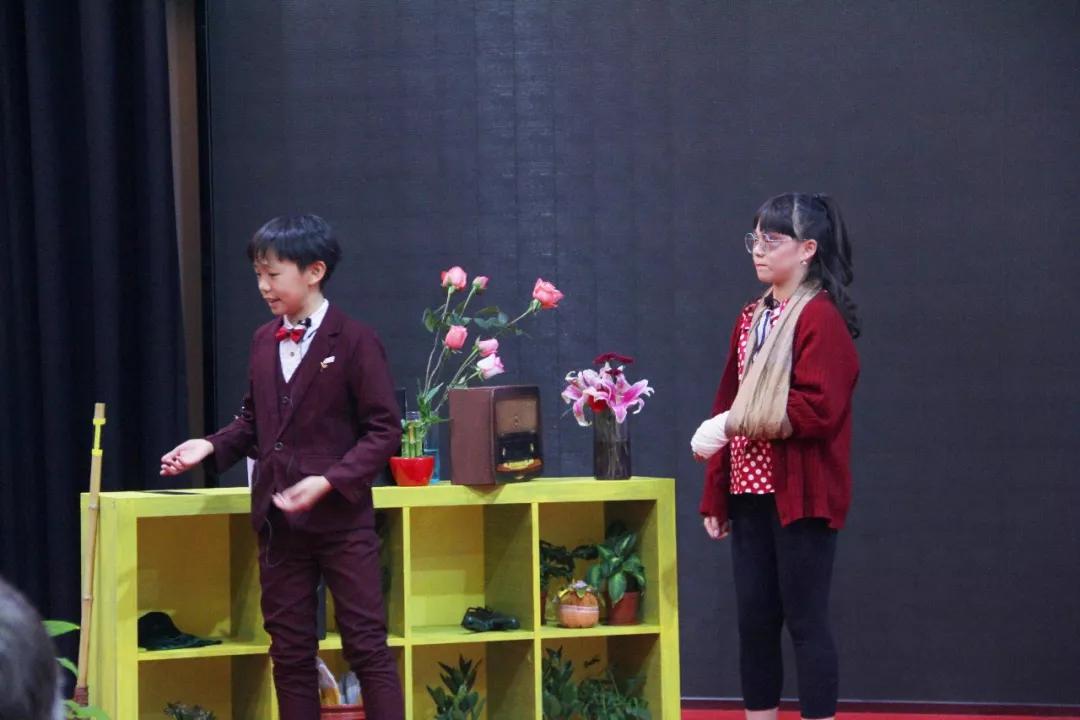 让你瑟瑟发抖地捧腹大笑/力迈中美国际学校卡文特“绿魔先生”