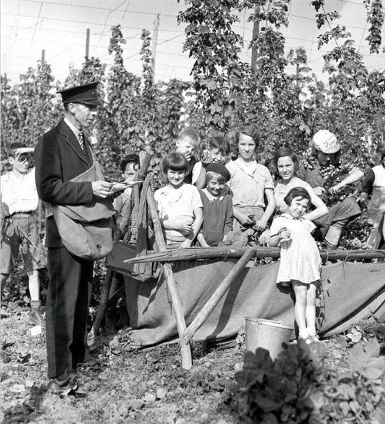 最新款男士手袋,比较常见的男士手袋品牌