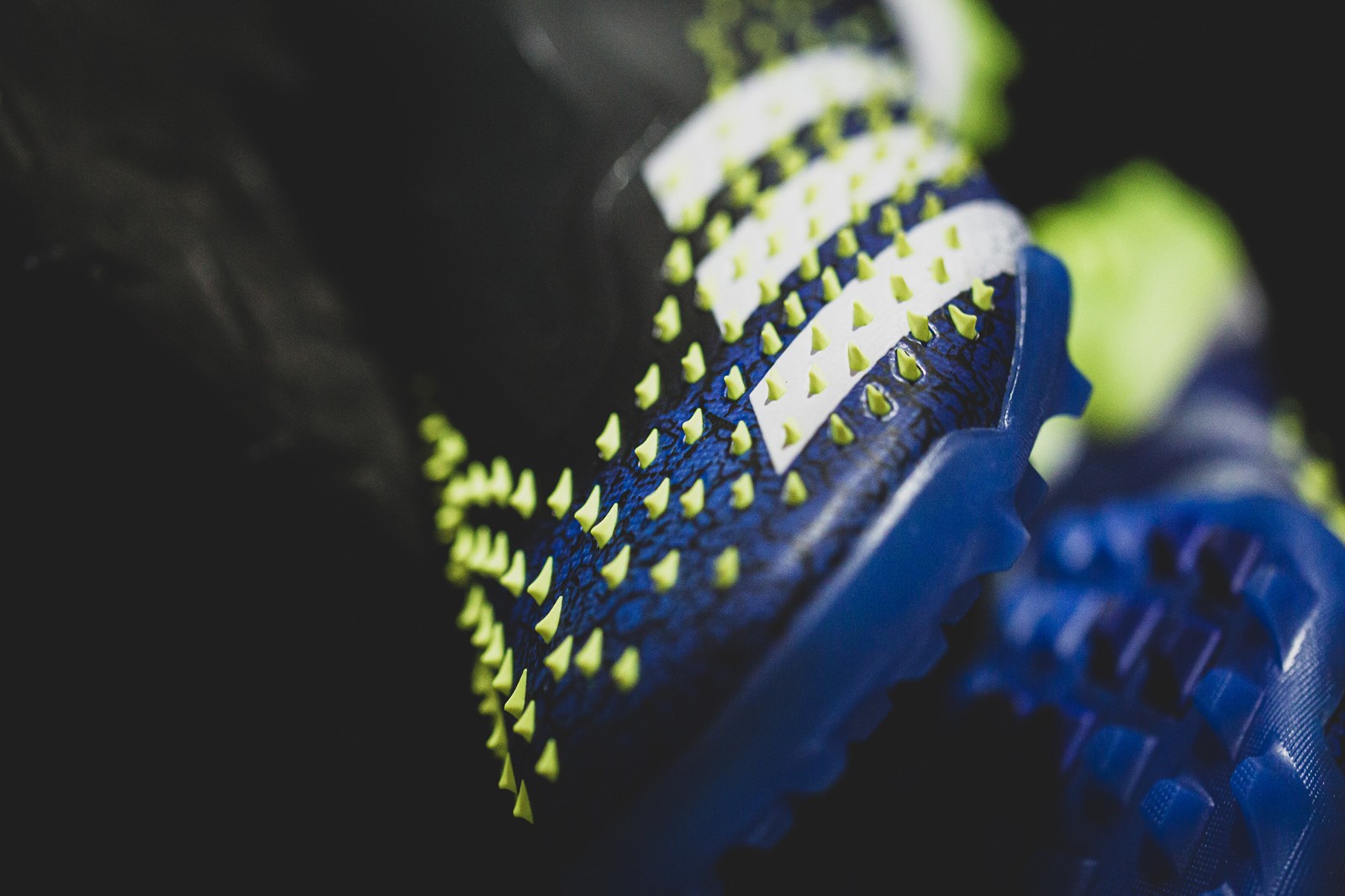 阿迪达斯predatorfreak3tb足球鞋,阿迪达斯predator足球鞋售价