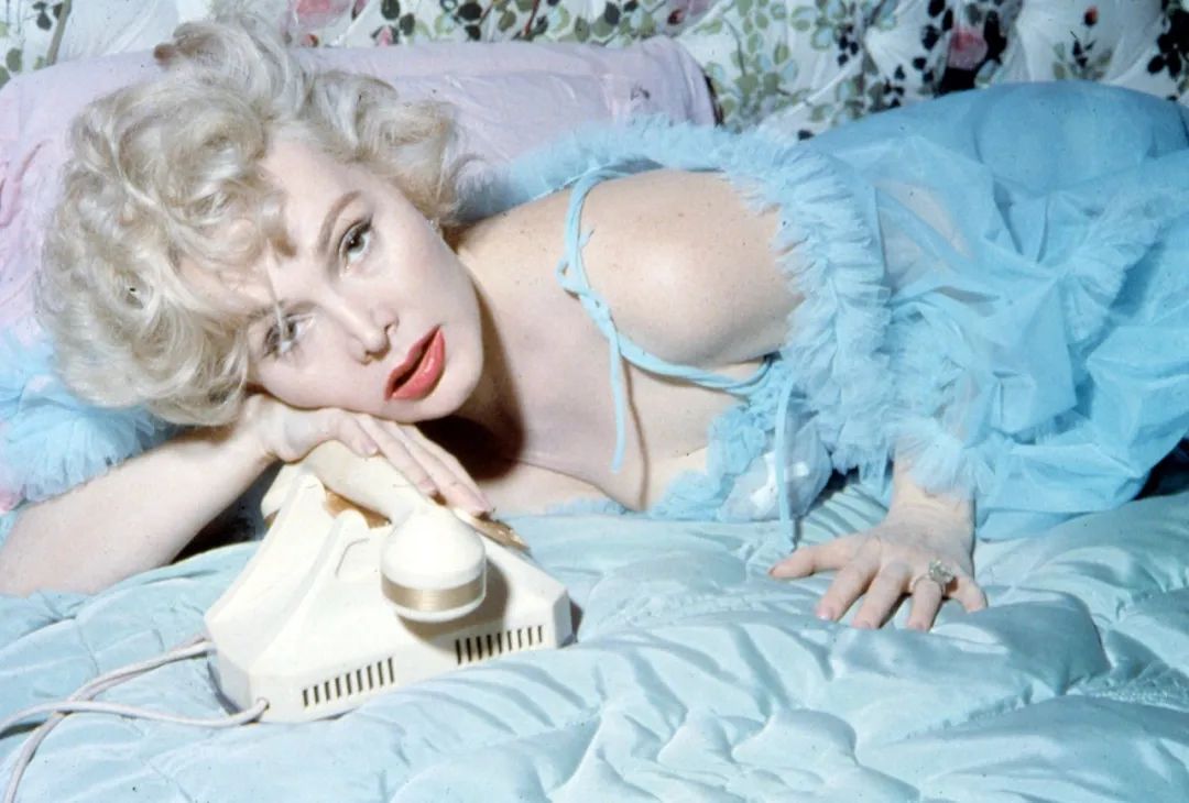 好莱坞著名女星离婚,好莱坞刚离婚的一对金童玉女