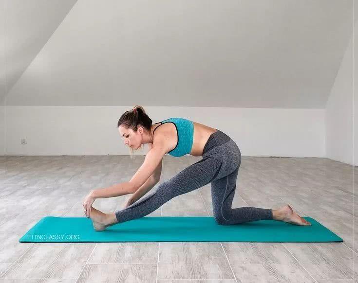 普拉提核心床开髋私教排课训练,瑜伽私教开髋课程60分钟