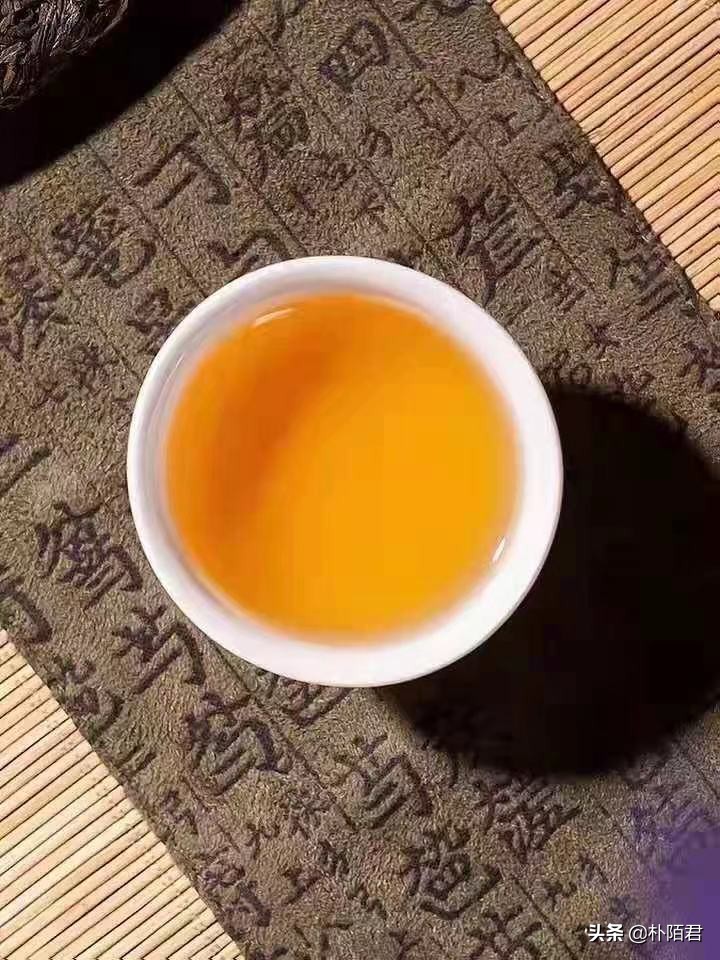 中茶云南七子饼7541茶测评,云南七子饼普洱茶7542和7532