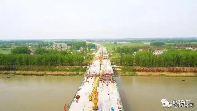 贵州省高速云雾大桥,贵州贵定云雾特大桥