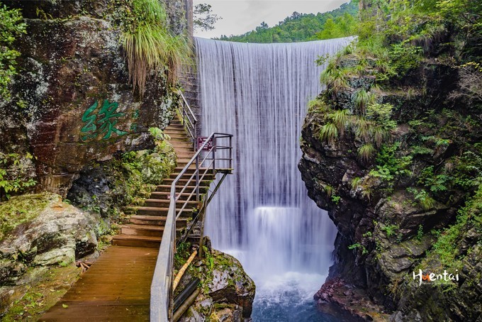 一下雨徽州就成了水墨色,安徽石台避暑胜地