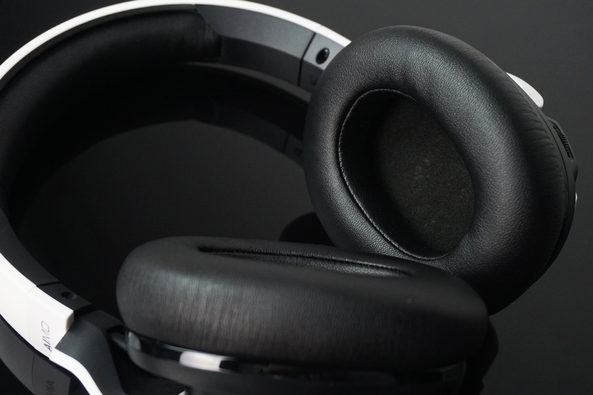 除了价格高点冰豹这款游戏耳机真的很不错