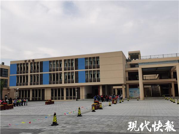 塑胶跑道不达标,镇江校园塑胶跑道