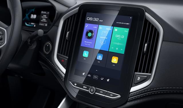 作为原版车出口全球,这款神车再次升级了!网友:可惜没用新车标