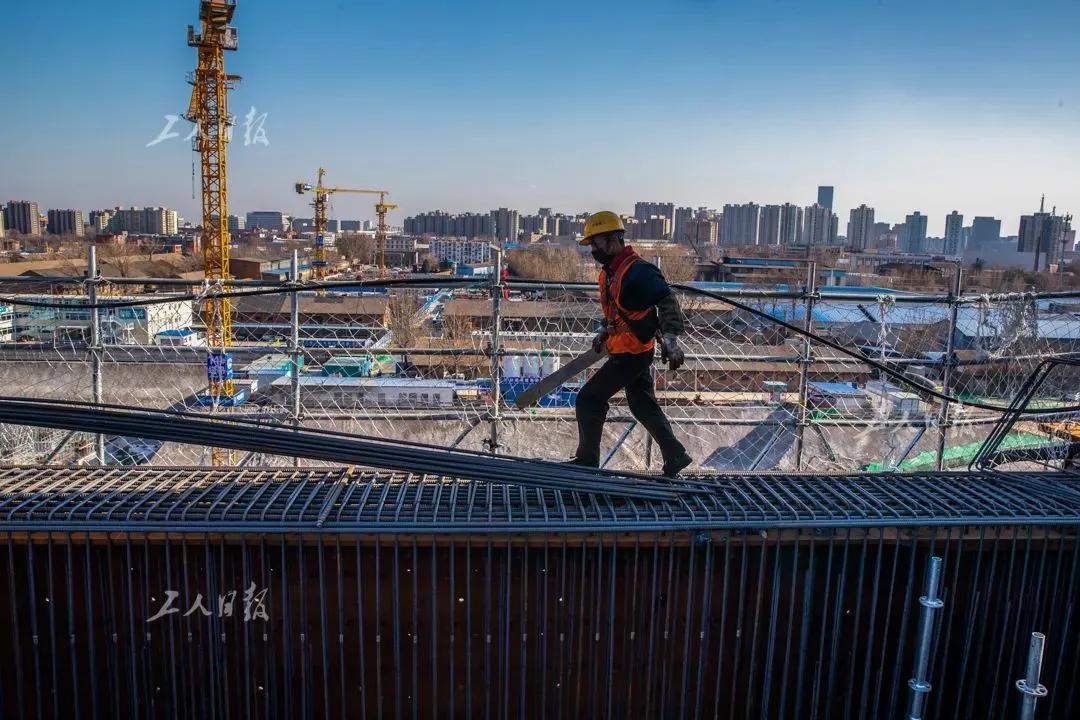 疫情中那些辛苦的人,疫情中还有哪些人员辛苦