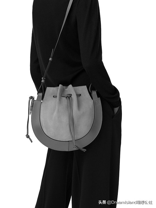 loewe黑色马鞍包,新包蔻驰