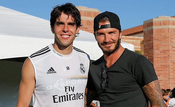 足坛卡卡颜值巅峰帅照,卡卡当之无愧足坛第一人