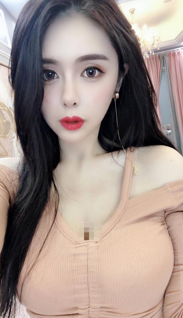 斗鱼早期主播有冯提莫还有谁,斗鱼第一主播冯提莫