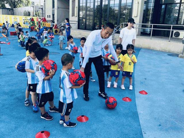 鐭虫櫙灞卞弻璇辜鍎垮洯,鐭虫櫙灞辫偛鎵嶅弻璇辜鍎垮洯