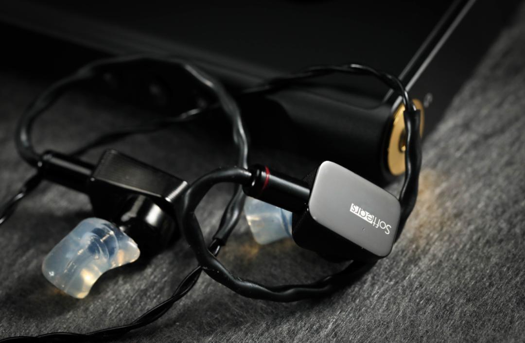 焕开箱丨来了！垫底万元砖！来看看万元守门员山灵M8究竟怎样？