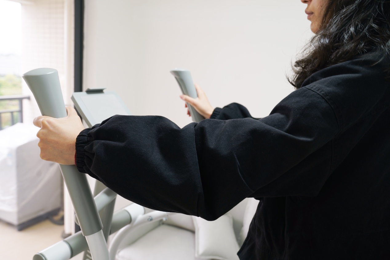 野小兽e30s测评,野小兽椭圆机e30力度怎么调节