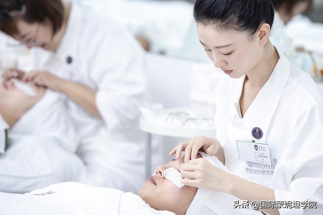 大连蒙妮坦美发美容技能培训学校,大连蒙妮坦美容学校