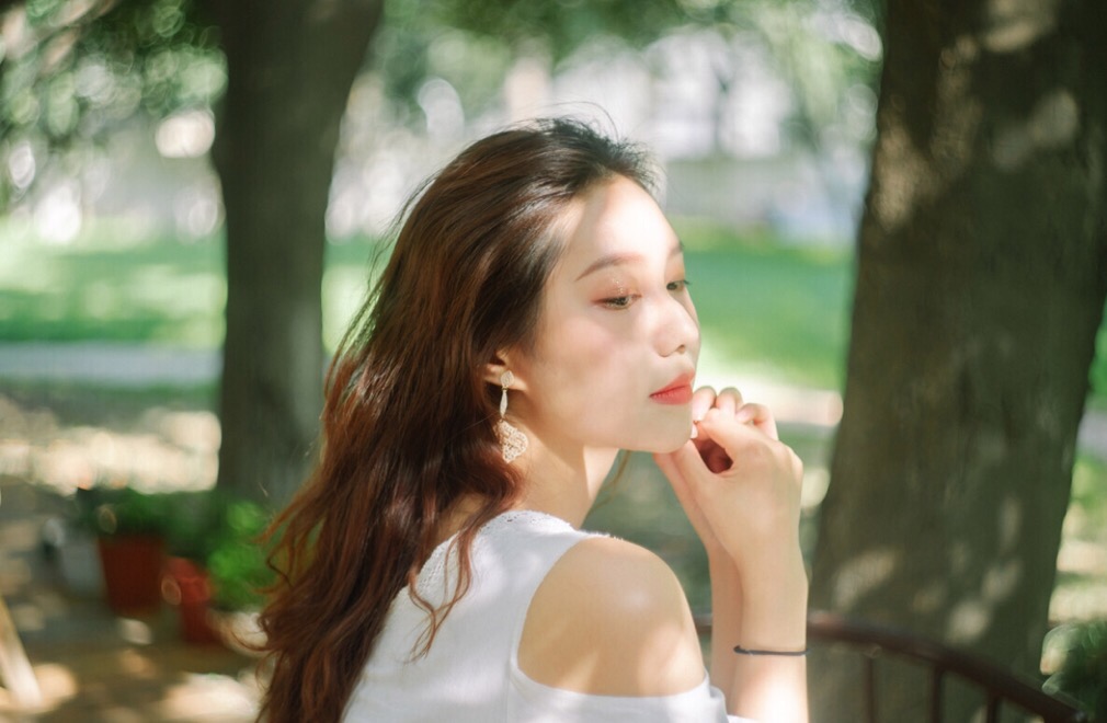 背影侧颜拍照技巧,不想露脸怎么拍照全身