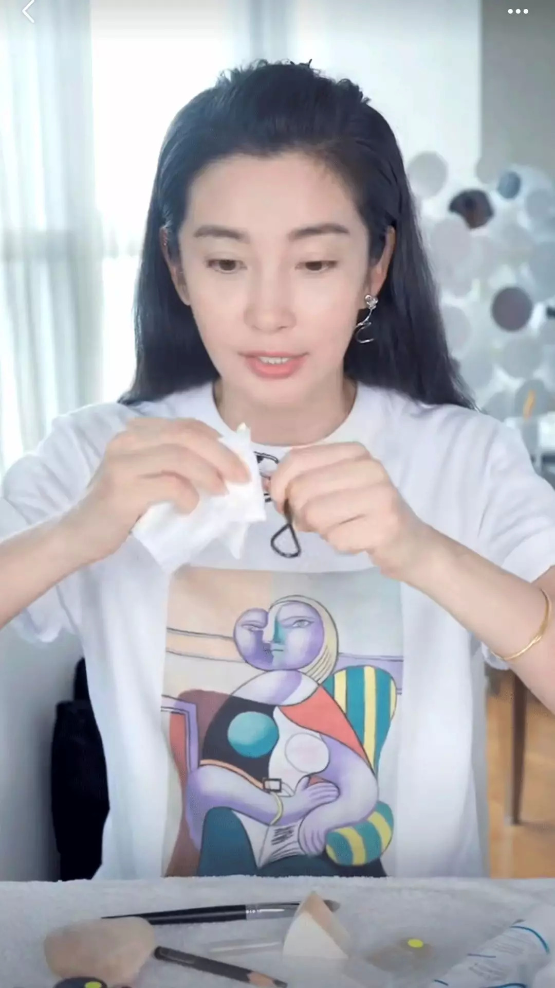 没想到有一天我会跟着宁静学习美妆干货……